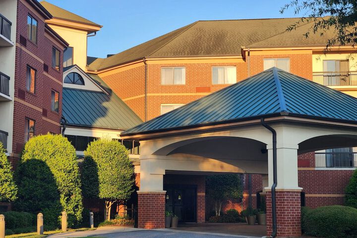 Courtyard by Marriott Hickory
