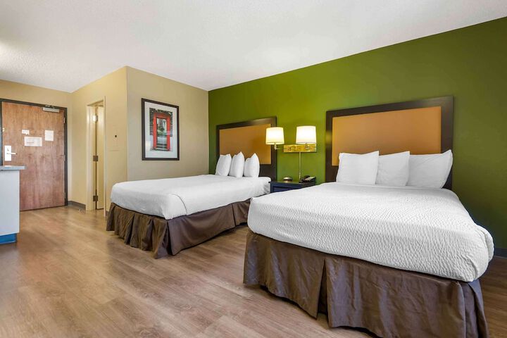 Room 17 of 29