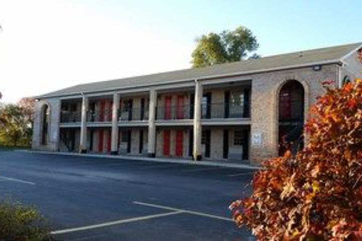 Hanover Hotel & Banquet Center
