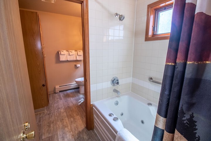 Room 40 of 261