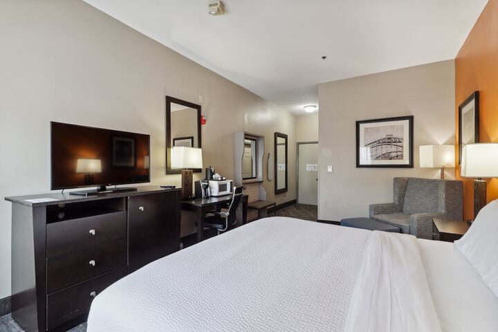 Holiday Inn Hotel & Suites Slidell by IHG