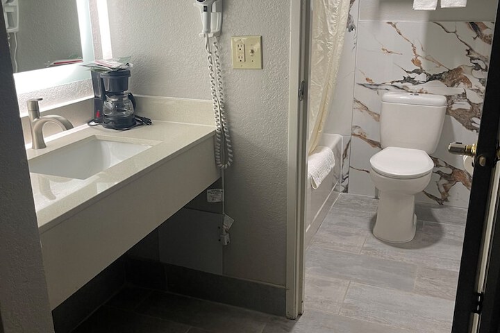 Room 17 of 56