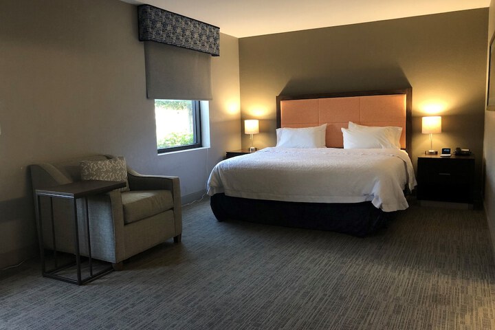 Room 15 of 46