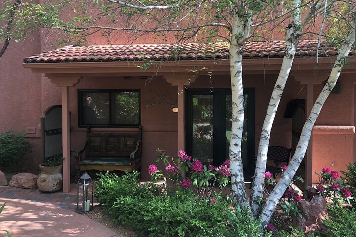 Hotel 4 of 285
