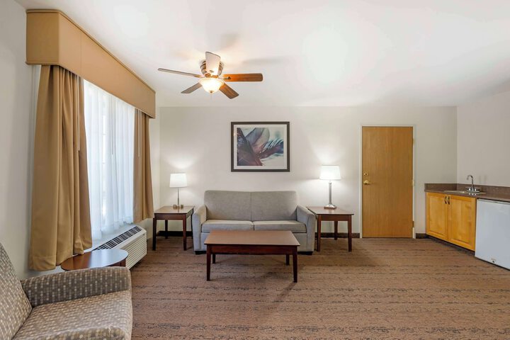 Room 21 of 42