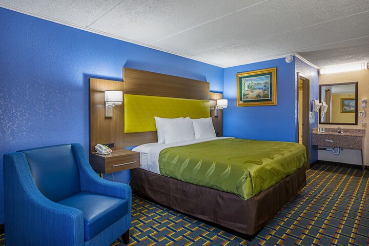 Room 15 of 26