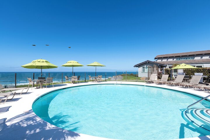 Wave Crest Resort