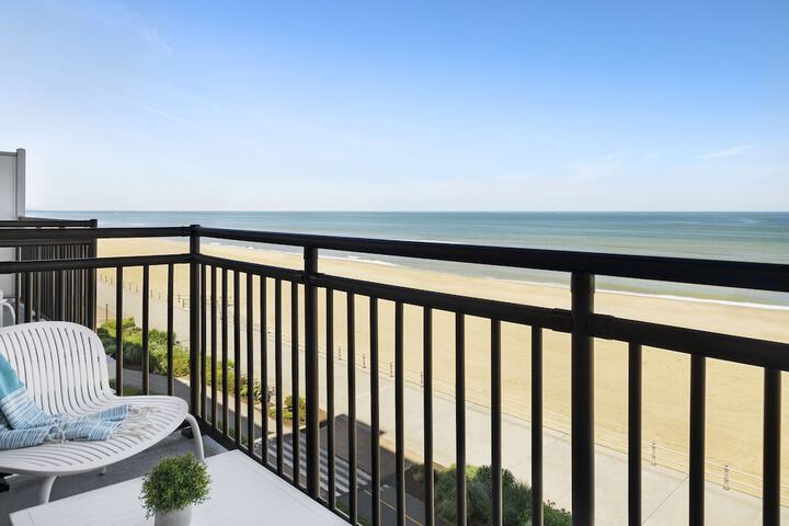 Hyatt Place Virginia Beach / Oceanfront