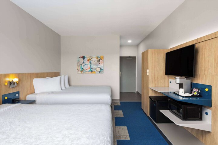 Room 14 of 41