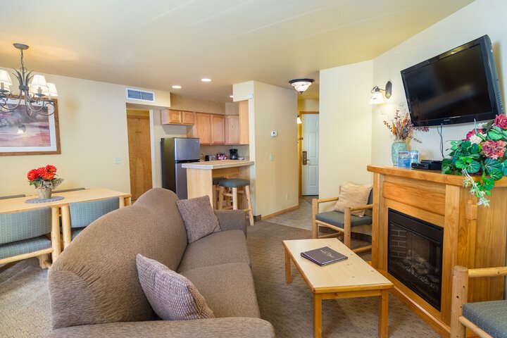 Icicle Village Resort
