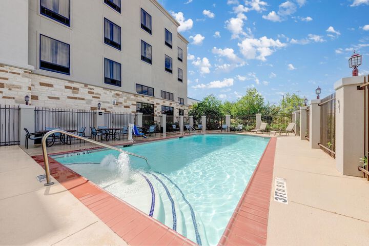 Hampton Inn & Suites Houston / Pasadena
