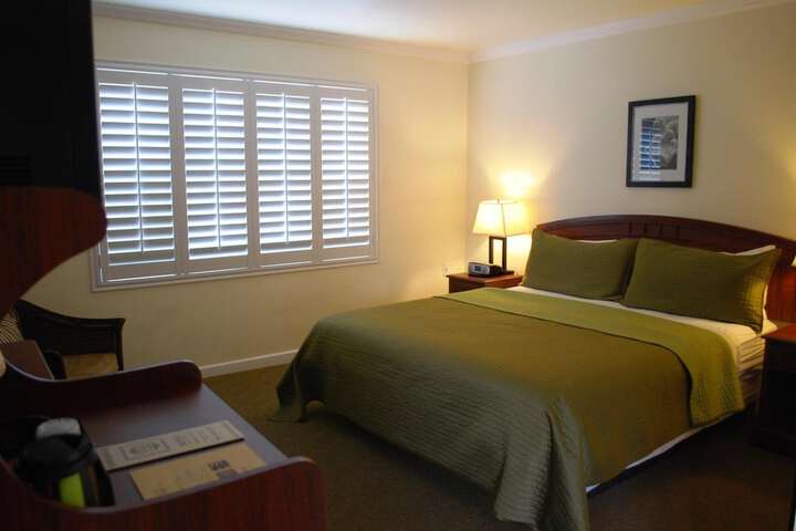 Room 25 of 60