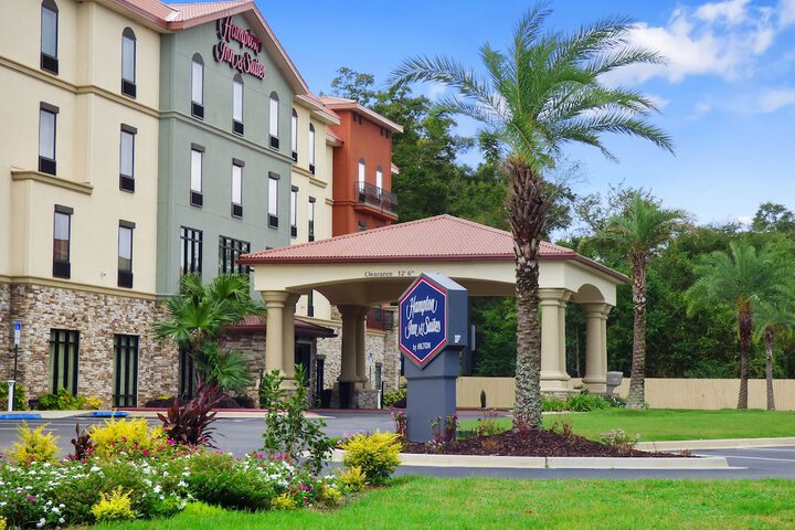 Hotel Exterior 44 of 44