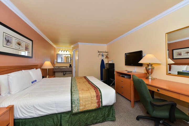Room 25 of 31