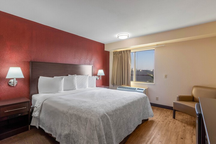 Room 19 of 34