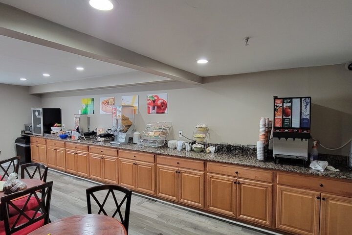Breakfast/Coffee Service 20 of 24
