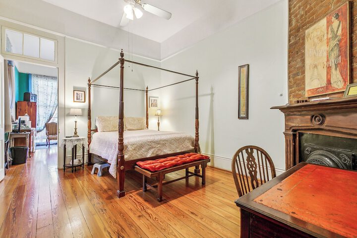 Room 11 of 21