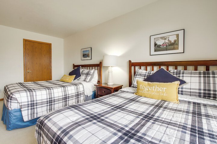 pattie's Other Place - Indoor Pool Access!