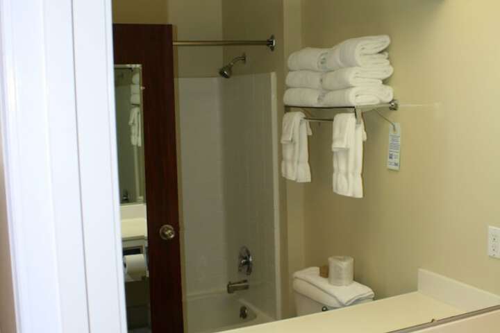 Yellowstone Lodge