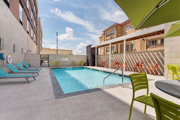 Pool 5 of 38