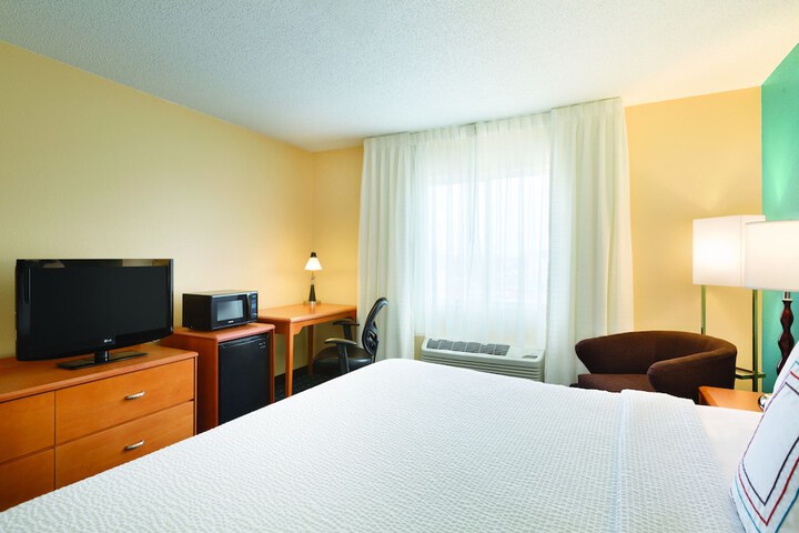 Room 13 of 23