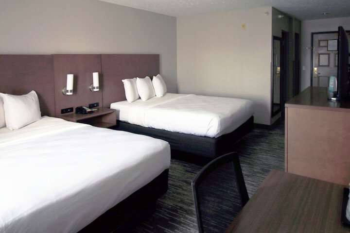Country Inn & Suites by Radisson Council Bluffs, IA