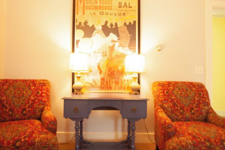 Room 26 of 40