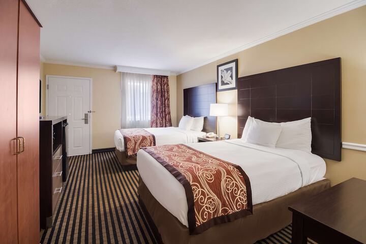 Room 16 of 24