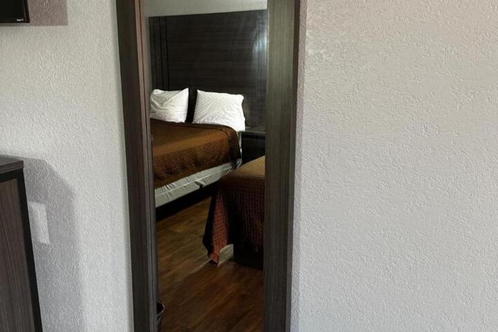 Lone Star Inn