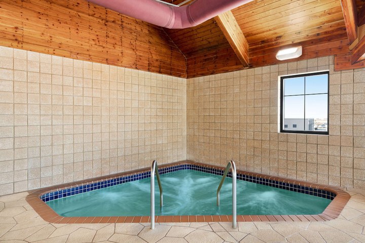 Pool 4 of 54