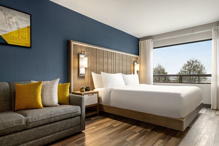 Crowne Plaza Saint John Harbour View by IHG