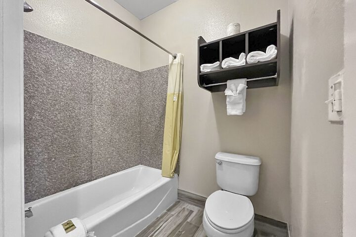 Room 25 of 30