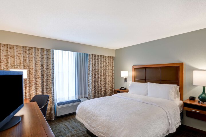 Hampton Inn State College