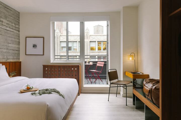Room 41 of 46