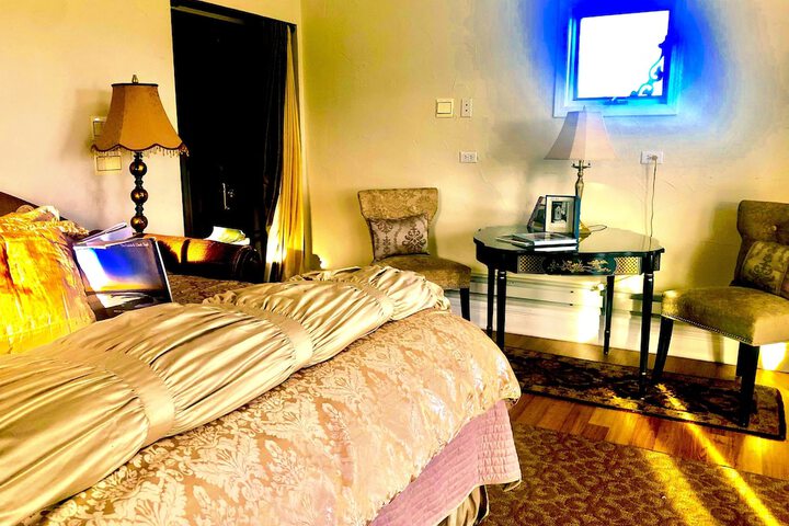 Room 8 of 53