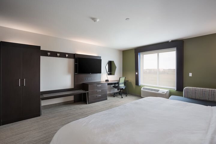 Room 26 of 46