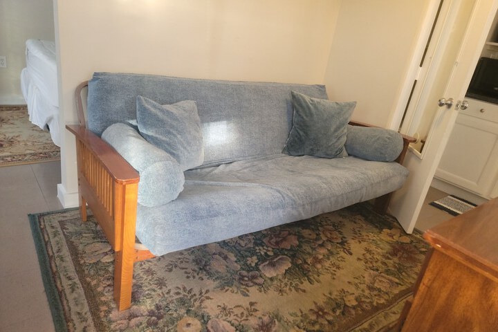 Room 16 of 49