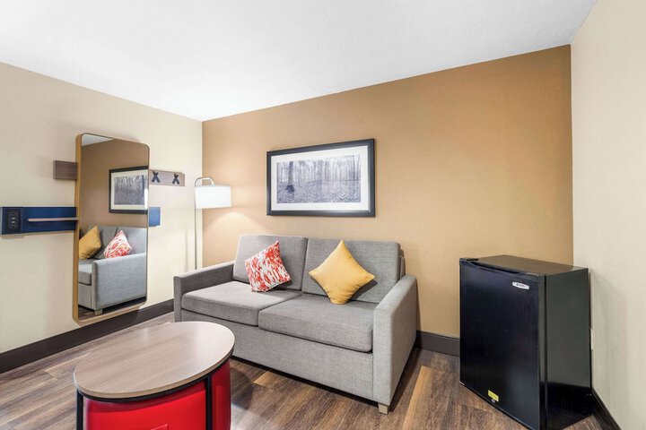 Room 46 of 62