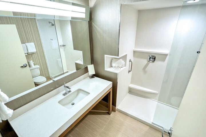 Room 14 of 43