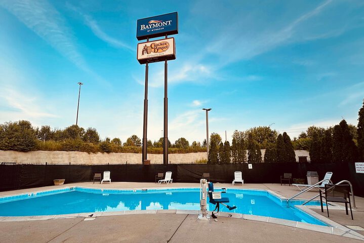 Pool 4 of 50