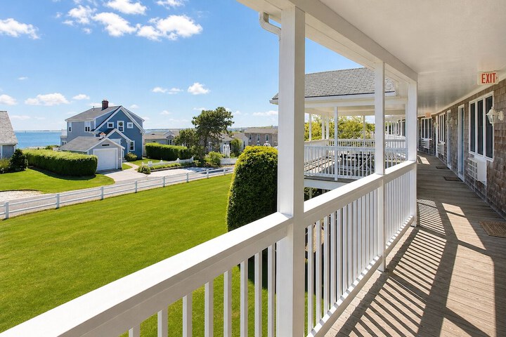 Colonial Acres Resort