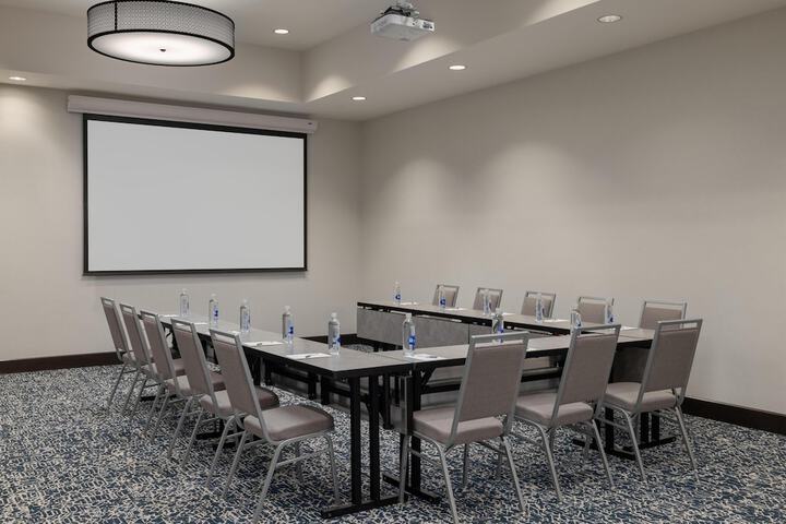 Hampton Inn & Suites Roanoke-Downtown