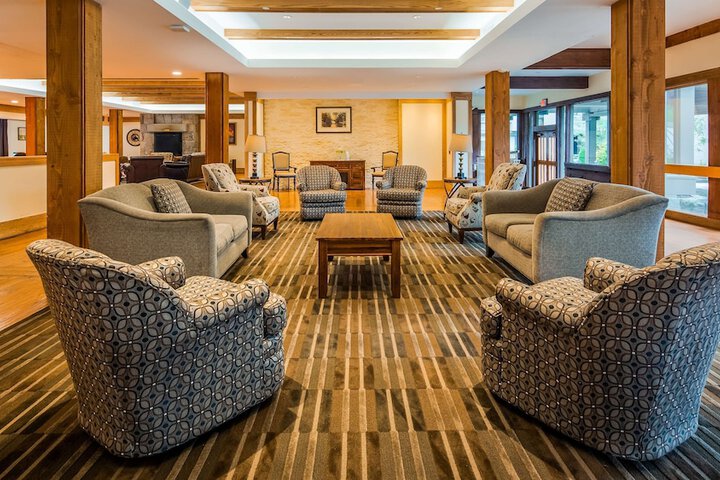 Hotel Interior 14 of 57