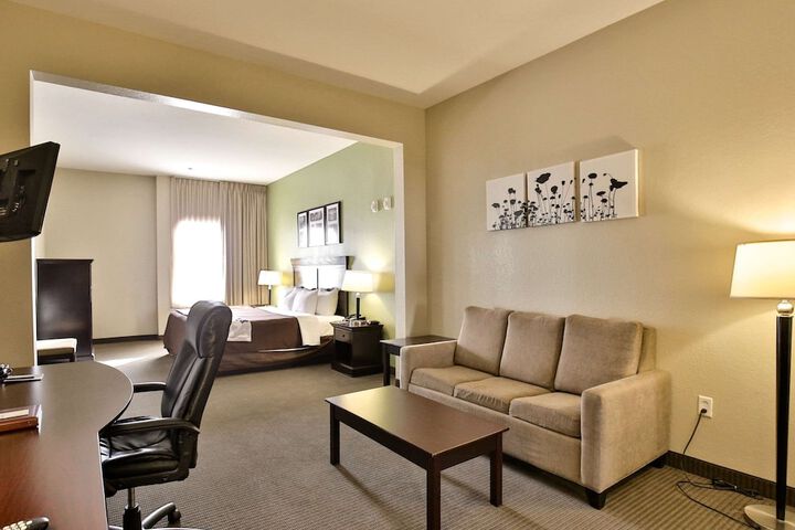 Room 76 of 103