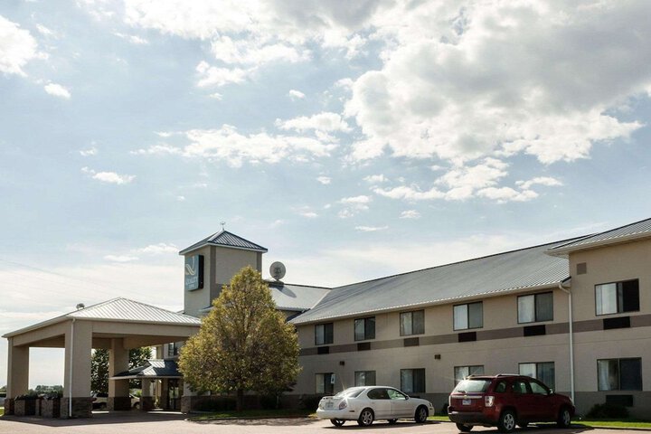 Hotel 2 of 37