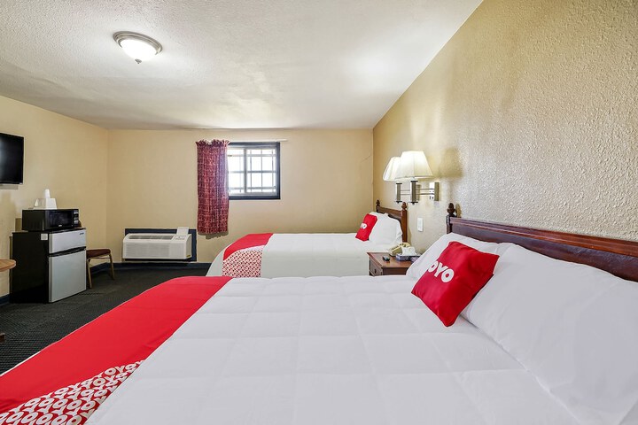 Room 32 of 44