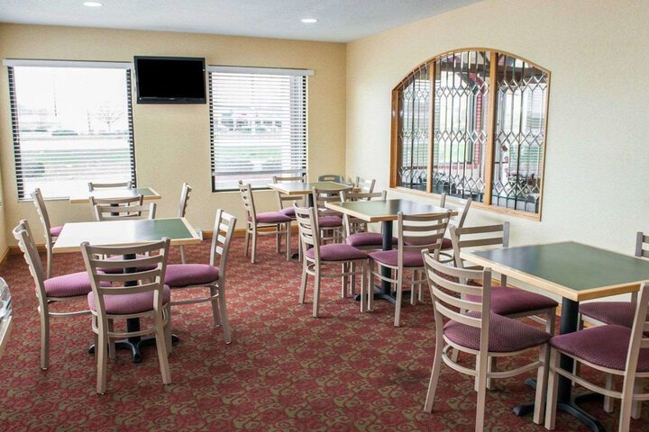 Breakfast/Coffee Service 43 of 46