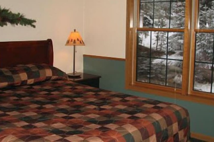 Room 8 of 15