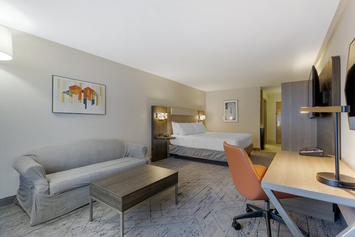 Room 46 of 92