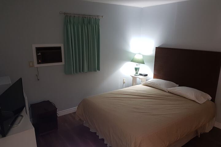 Room 18 of 33